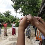 WADAU WA JUKWAA LA KATIBA YA WATU..KINACHOENDELEA MITANDAONI HATUPASWI KULIKALIA KIMYA..HAMASA YA MALALAMIKO YA MIKATABA YAMEGUBIKA KILA KITU..NINA OMBA KAMA INARUHUSIWA WALAU KUJADILI MASWALI YANGU HAYA KIKATIBA SEHEMU YA PILI