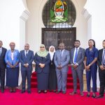 VIONGOZI PAMOJA NA BAADHI YA WANACHAMA WA CHAMA CHA WANASHERIA TANGANYIKA (TLS) PAMOJA NA CHAMA CHA WANASHERIA ZANZIBAR (ZLS) WAKIWA KWENYE KIKAO NA RAIS WA JAMHURI YA MUUNGANO WA TANZANIA MHE. SAMIA SULUHU HASSAN